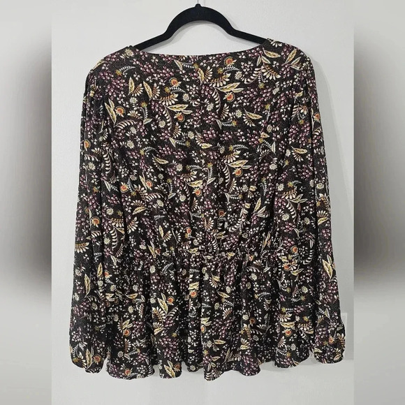 Lane Bryant replum top size 14 - Picture 5 of 7